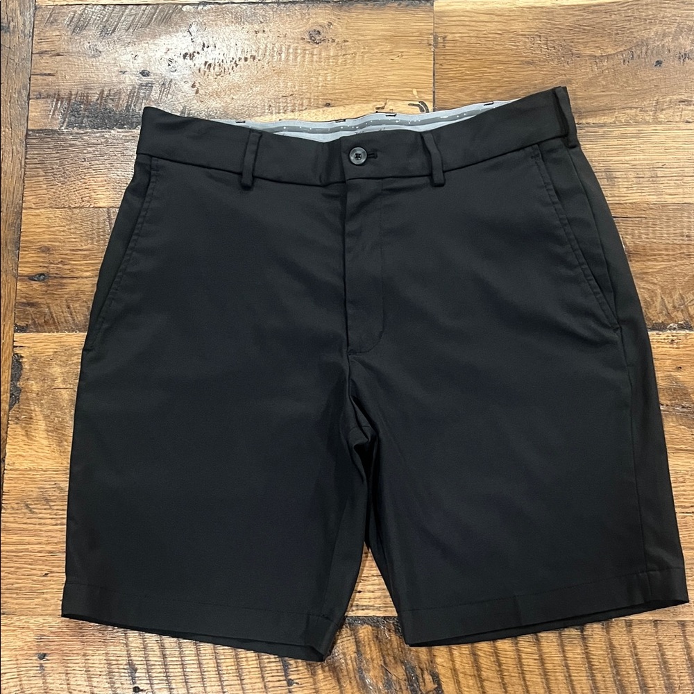 Walter Hagen Performance 11 Men's Black Golf Shorts with 8” inseam